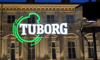Proiezione logo Tuborg